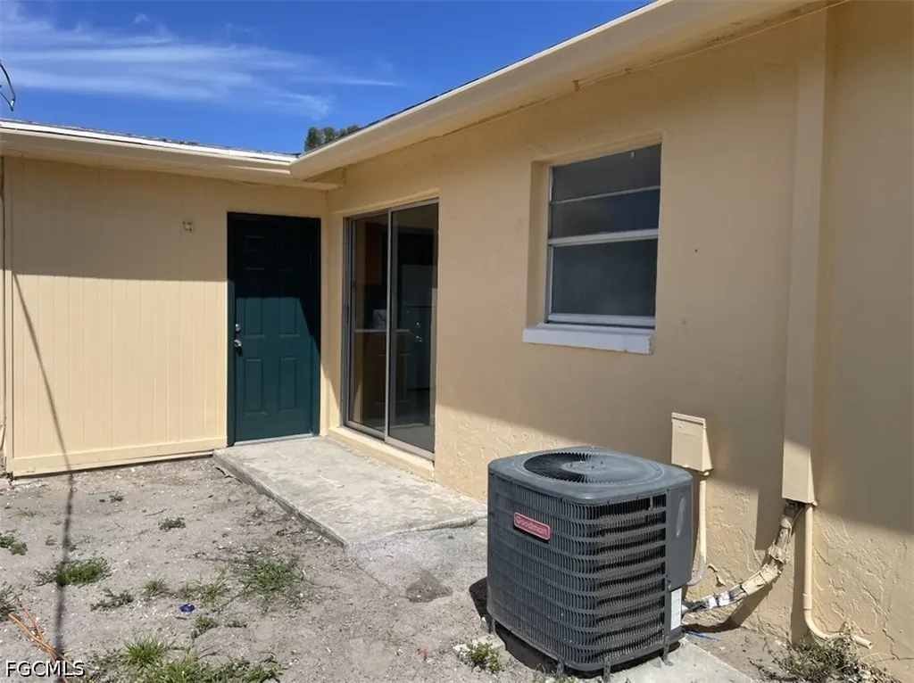 5625/5627 Fourth Avenue Fort Myers FL 33907