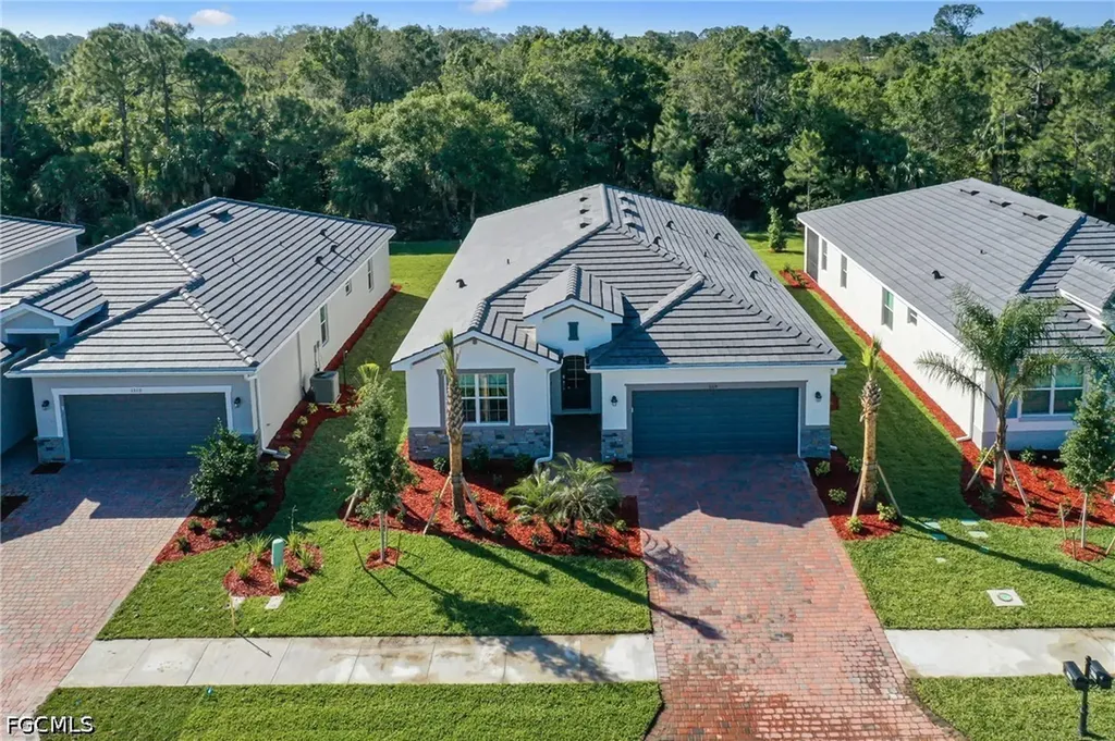 3314 Weston Manor Drive Alva FL 33920