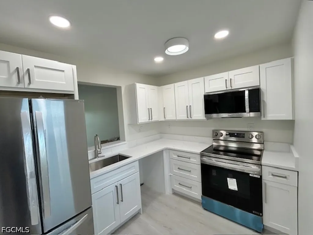 6220 Augusta Drive Fort Myers FL 33907