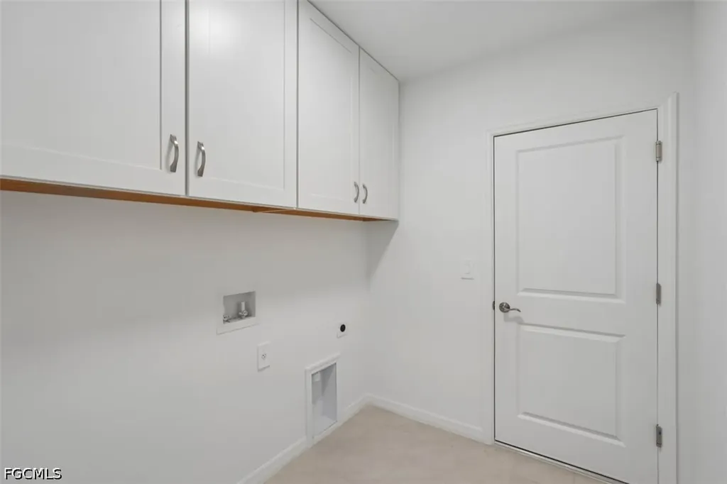 247 Lakeside Breeze Way Lehigh Acres FL 33936