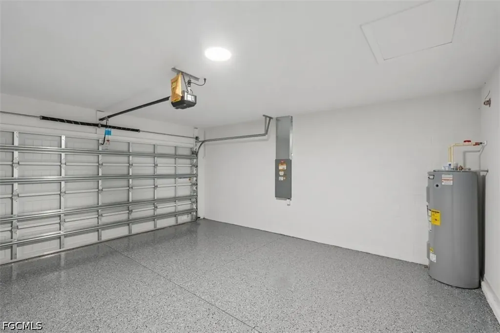 247 Lakeside Breeze Way Lehigh Acres FL 33936