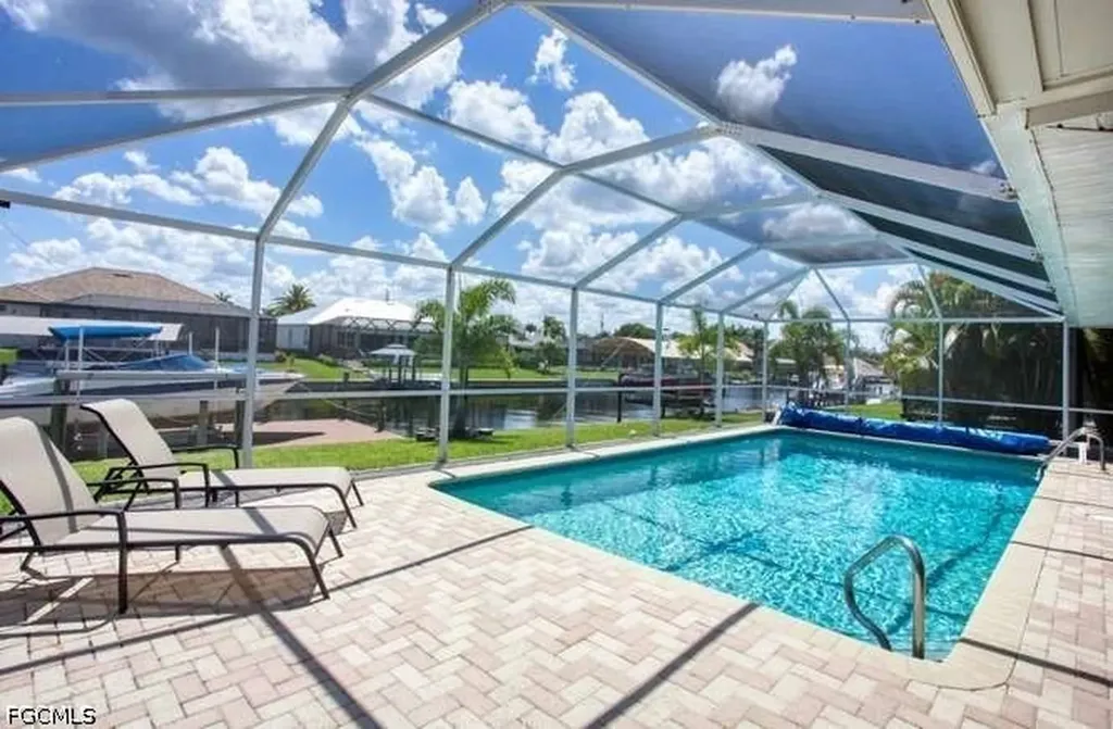 3413 SE 18th Avenue Cape Coral FL 33904