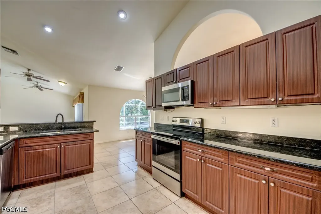 4341 SW 25th Court Cape Coral FL 33914