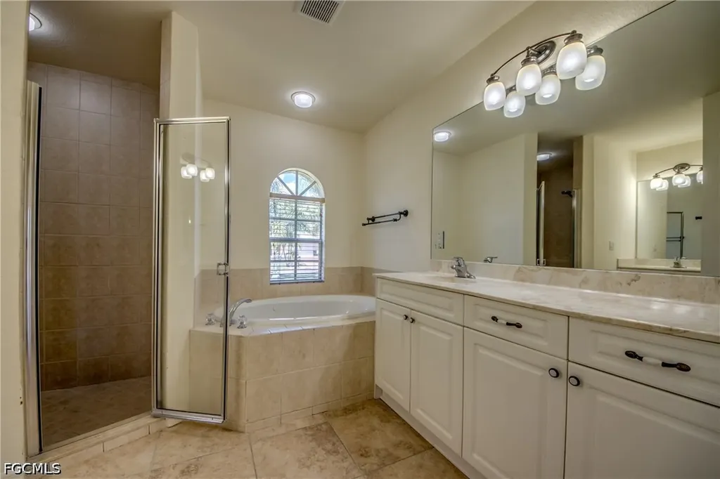 4341 SW 25th Court Cape Coral FL 33914