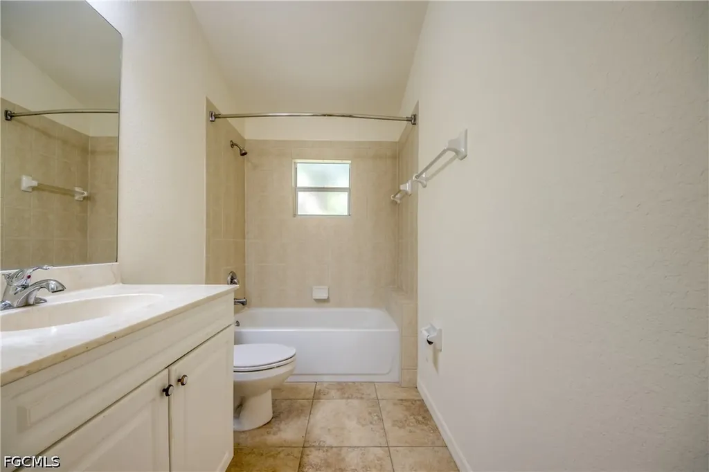 4341 SW 25th Court Cape Coral FL 33914