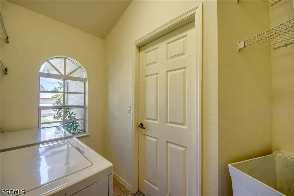 4341 SW 25th Court Cape Coral FL 33914