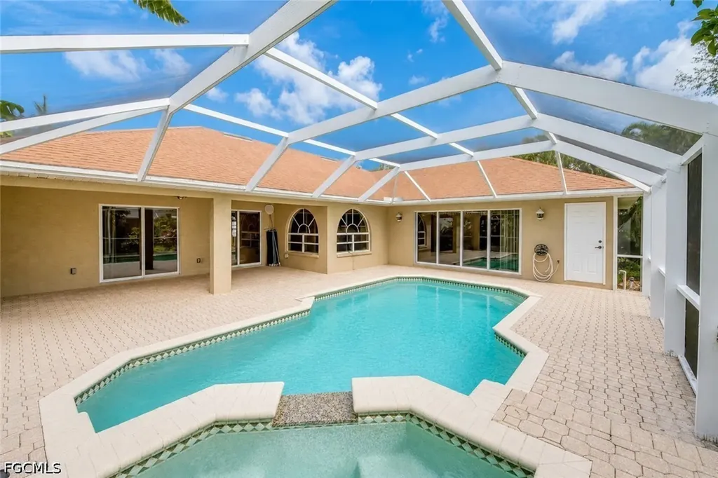 4341 SW 25th Court Cape Coral FL 33914