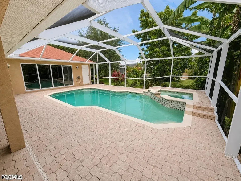 4341 SW 25th Court Cape Coral FL 33914