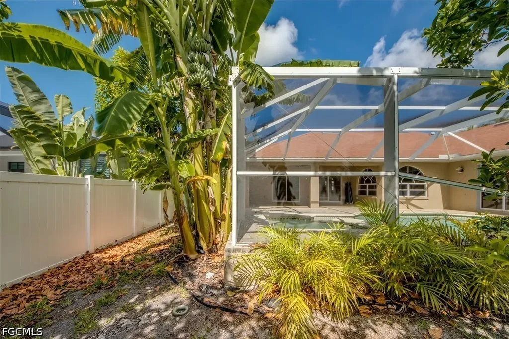 4341 SW 25th Court Cape Coral FL 33914
