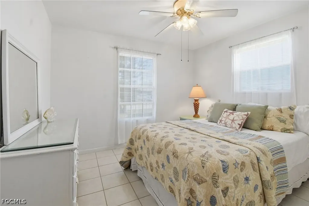 2111 NE 25th Street Cape Coral FL 33909
