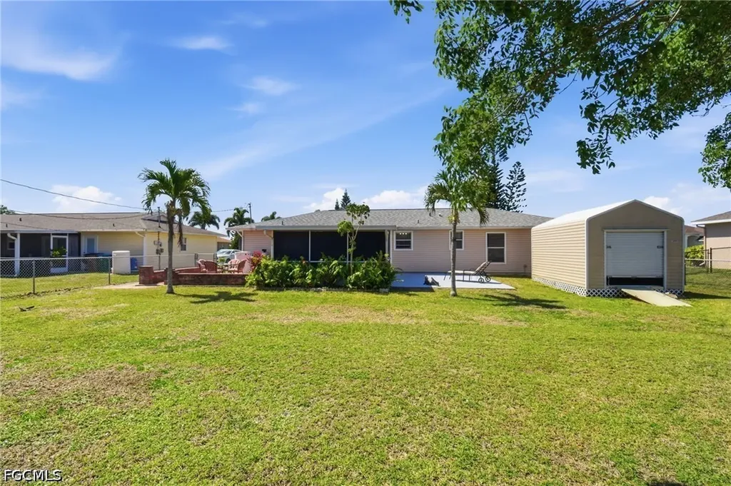 2111 NE 25th Street Cape Coral FL 33909