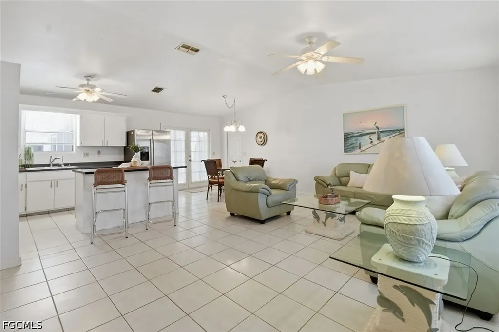 2111 NE 25th Street Cape Coral FL 33909