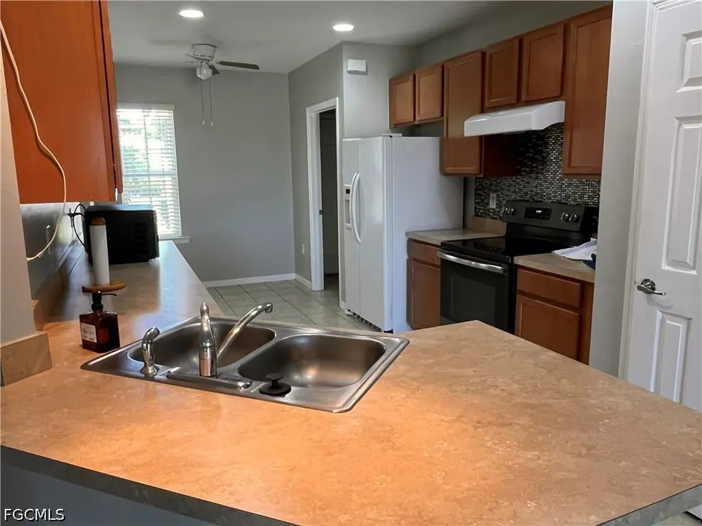 10353 Canal Brook Lane Lehigh Acres FL 33936