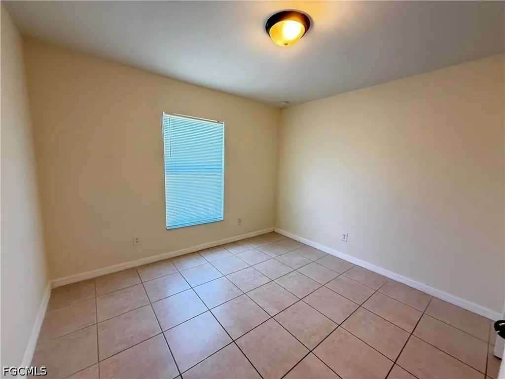 3705 9th Street SW Lehigh Acres FL 33976