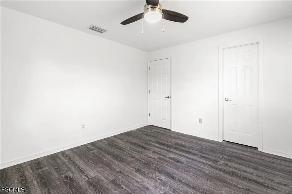 8707 Chatham Street Fort Myers FL 33907