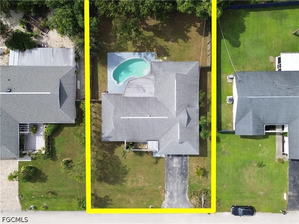 8707 Chatham Street Fort Myers FL 33907