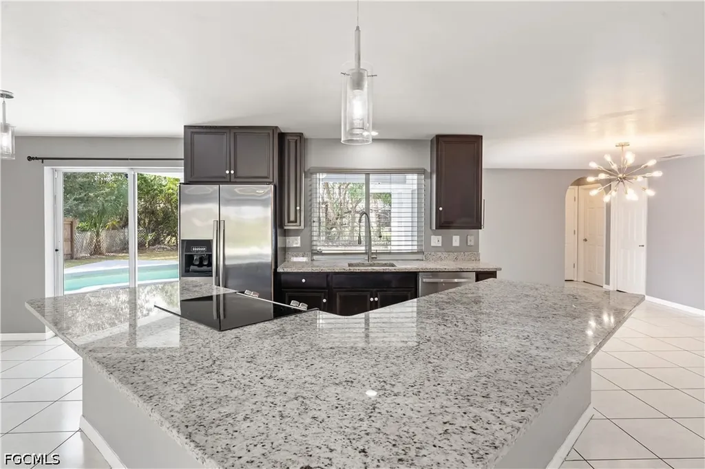 8707 Chatham Street Fort Myers FL 33907
