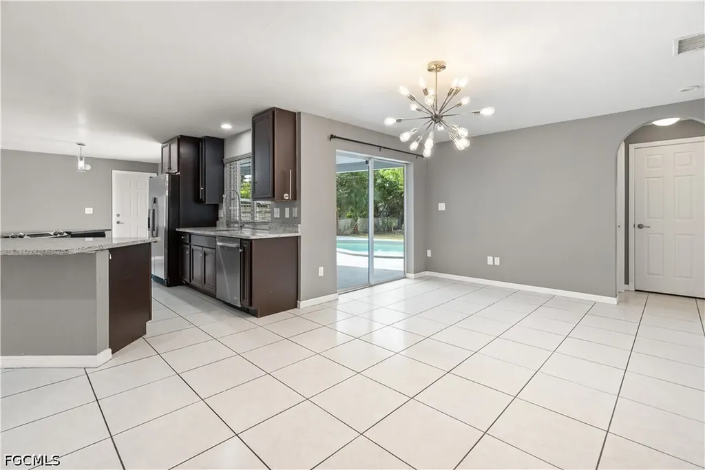 8707 Chatham Street Fort Myers FL 33907