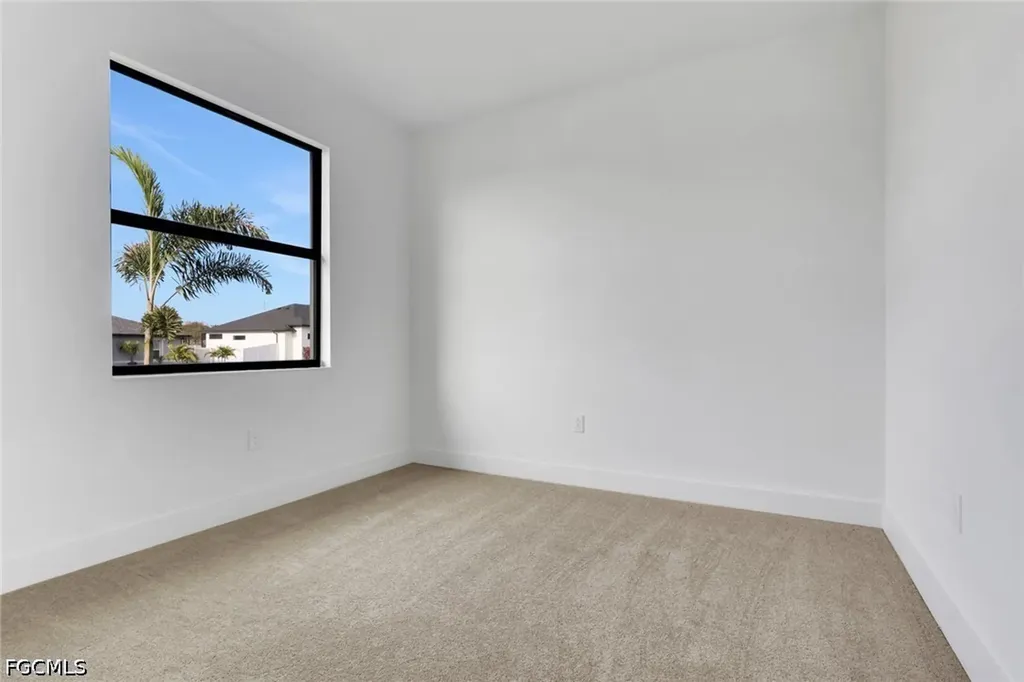 411 NE 7th Terrace Cape Coral FL 33909