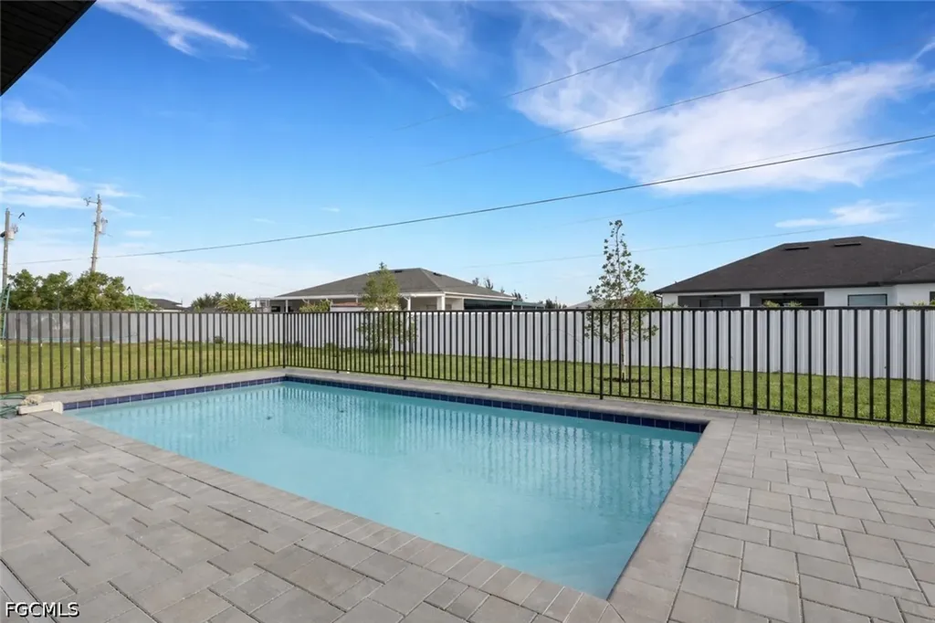 411 NE 7th Terrace Cape Coral FL 33909