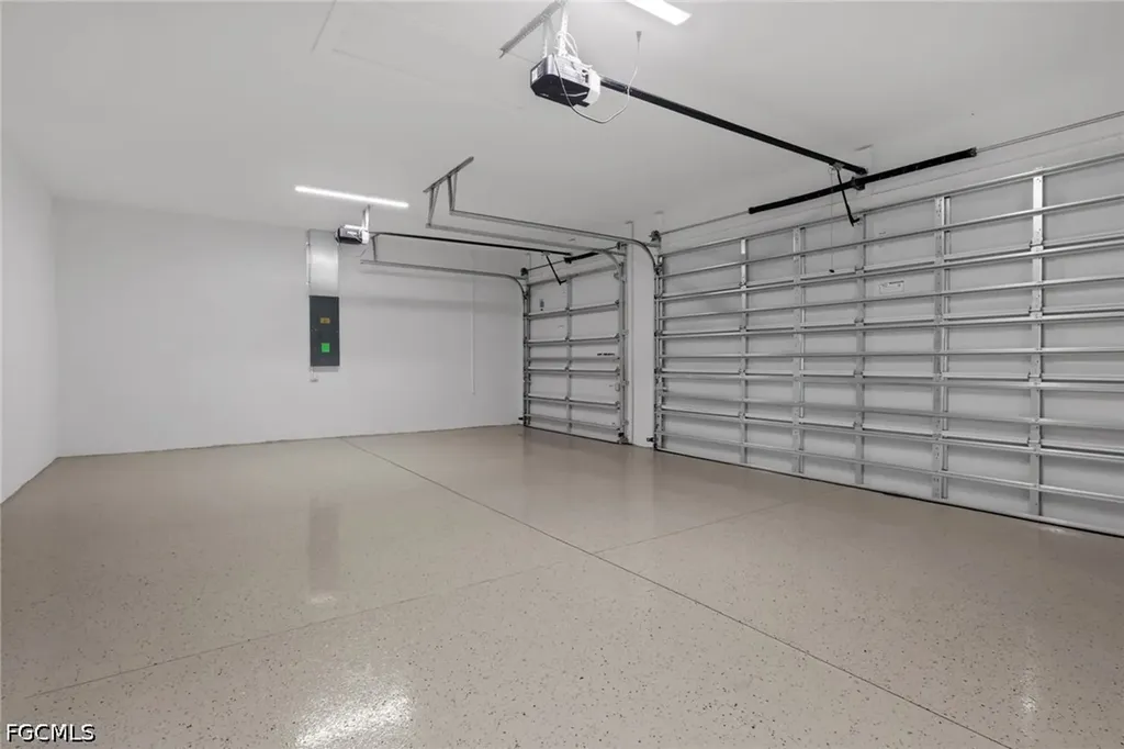 411 NE 7th Terrace Cape Coral FL 33909