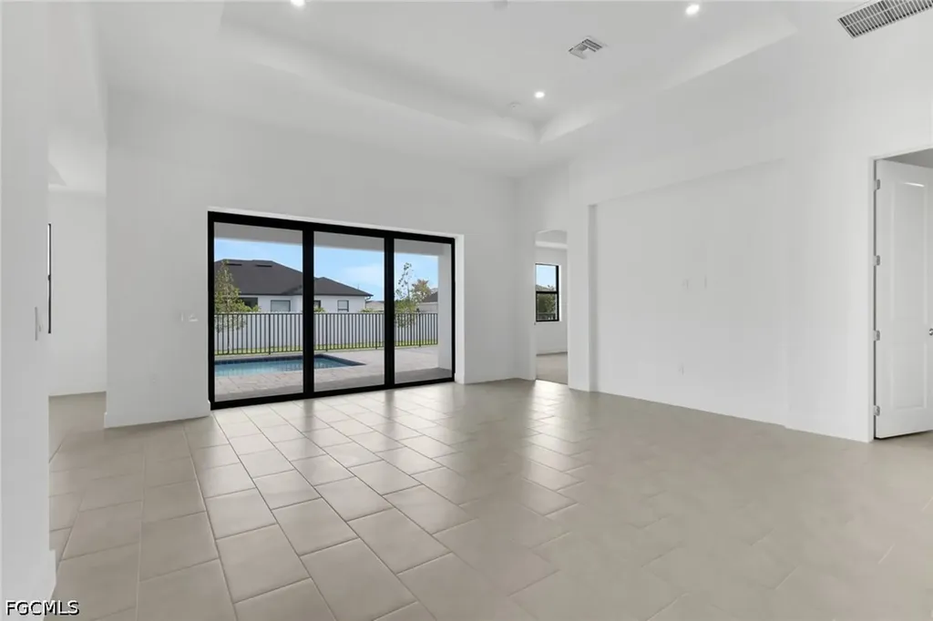 411 NE 7th Terrace Cape Coral FL 33909