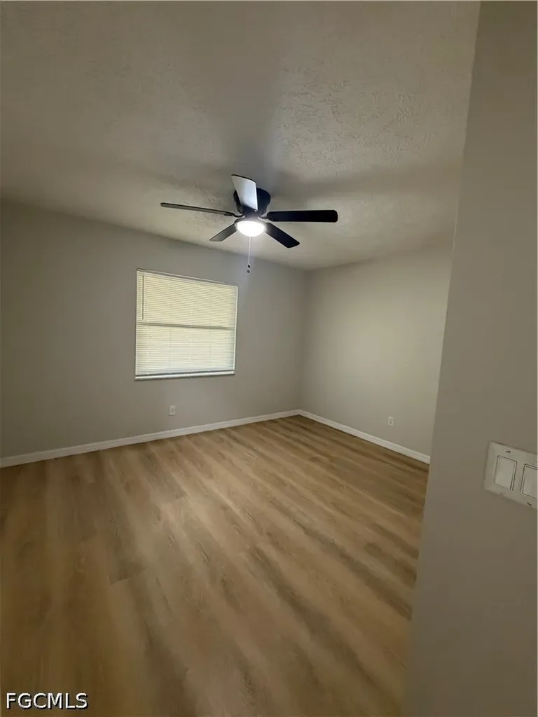 1403 SE 11th Street Cape Coral FL 33990