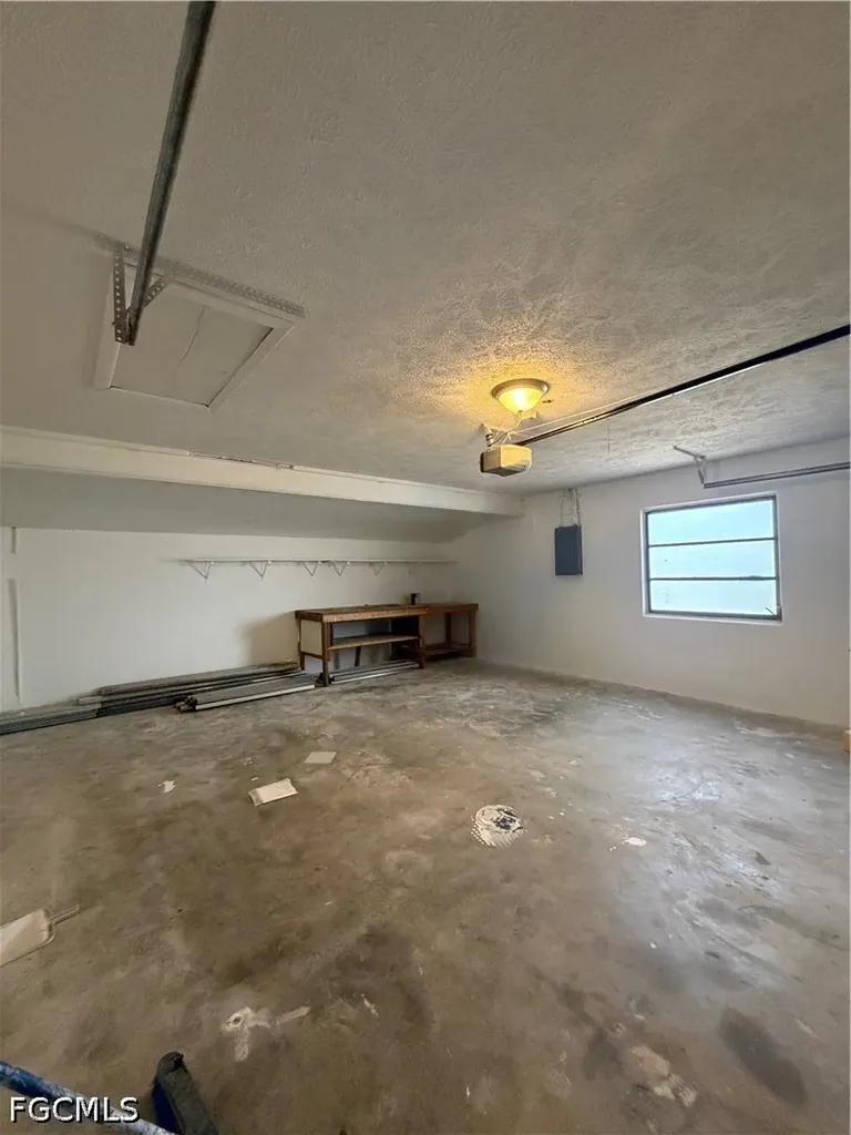 1403 SE 11th Street Cape Coral FL 33990