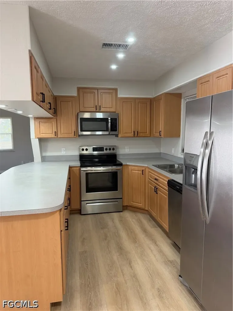 1403 SE 11th Street Cape Coral FL 33990