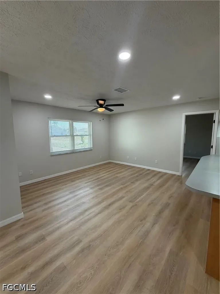 1403 SE 11th Street Cape Coral FL 33990