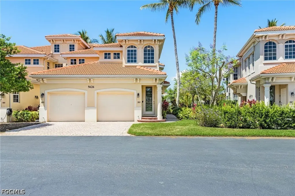 5626 Cape Harbour Drive Cape Coral FL 33914