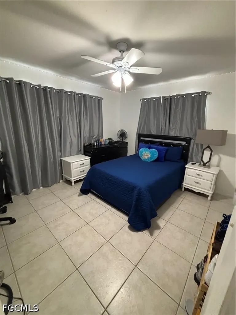536 SE 6th Place Cape Coral FL 33990
