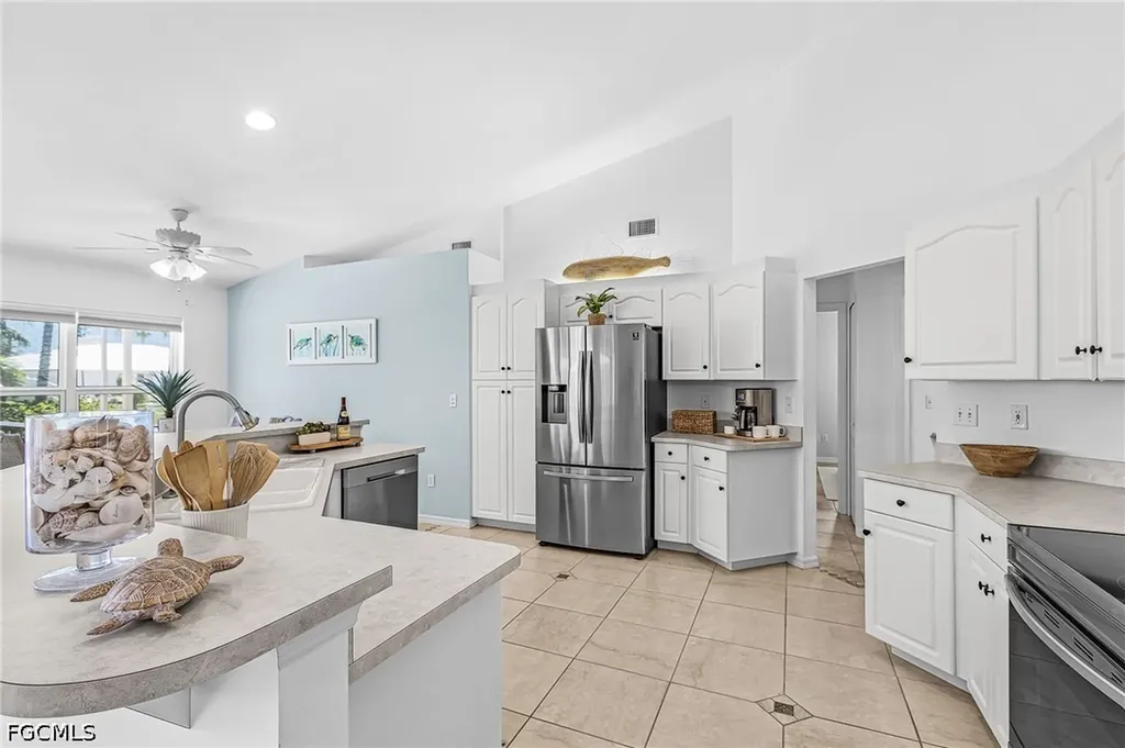 1406 SE 21st Terrace Cape Coral FL 33990