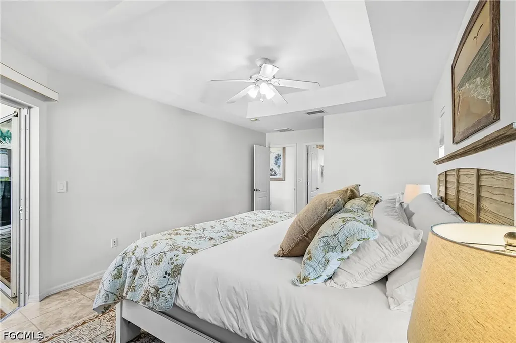 1406 SE 21st Terrace Cape Coral FL 33990