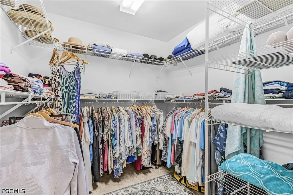 1406 SE 21st Terrace Cape Coral FL 33990