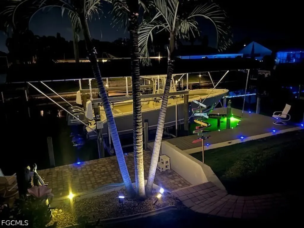 1406 SE 21st Terrace Cape Coral FL 33990