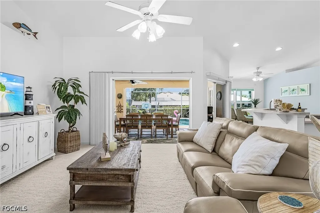 1406 SE 21st Terrace Cape Coral FL 33990