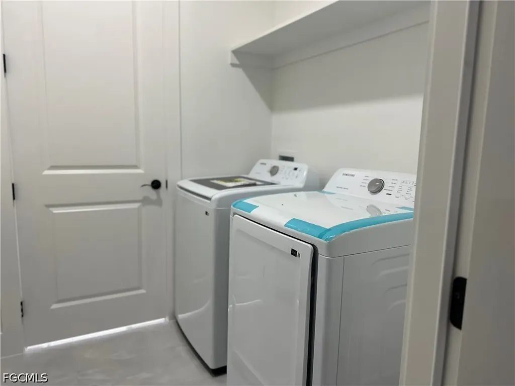 515 Hutton Street E Lehigh Acres FL 33974