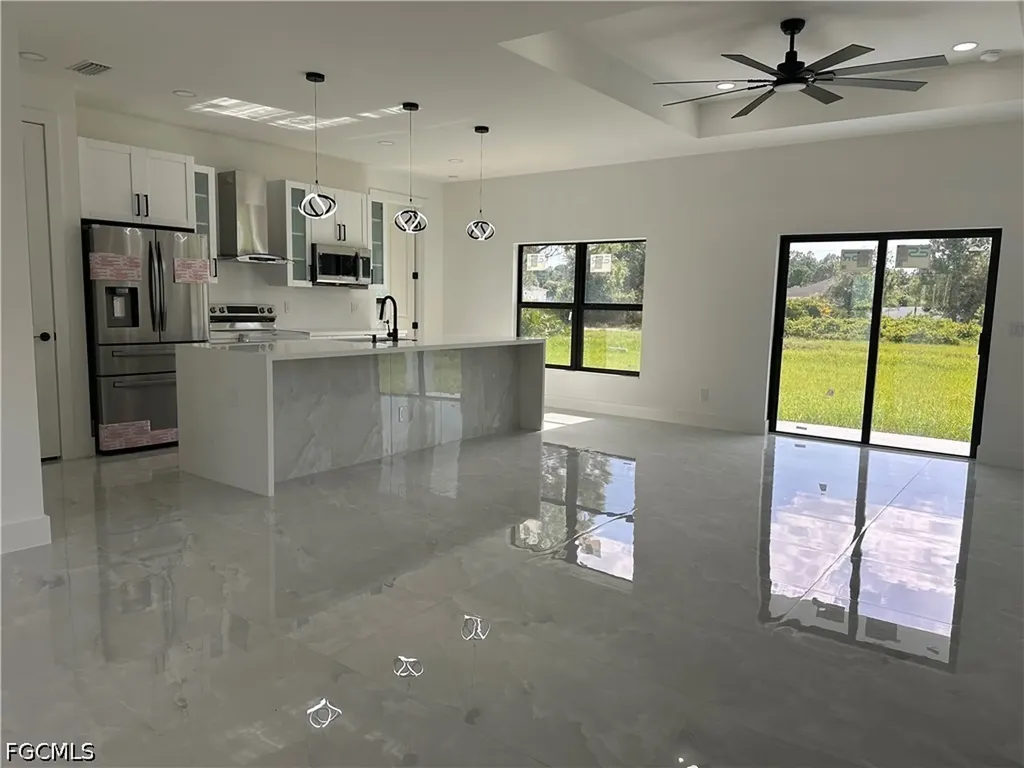 515 Hutton Street E Lehigh Acres FL 33974