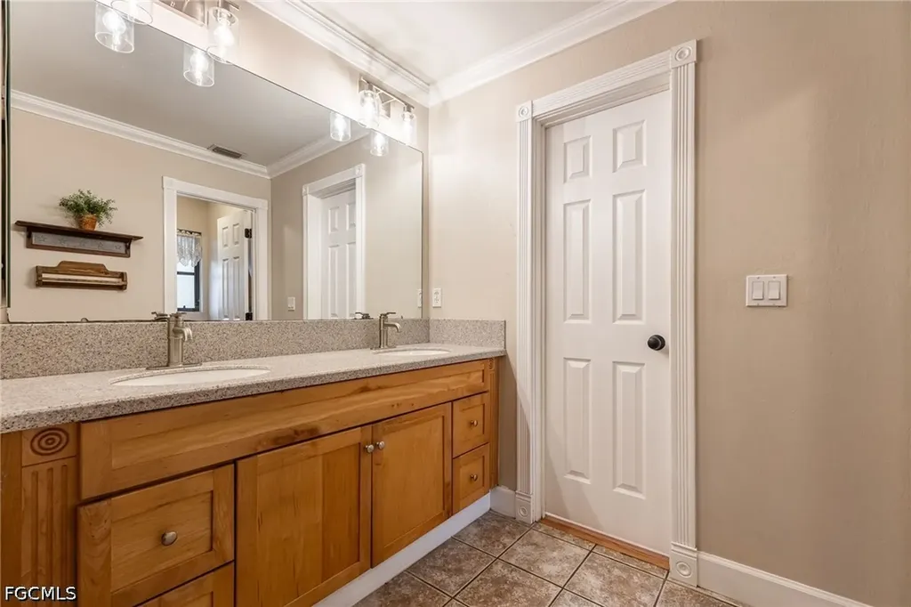 6419 Ben Hogan Circle North Fort Myers FL 33917