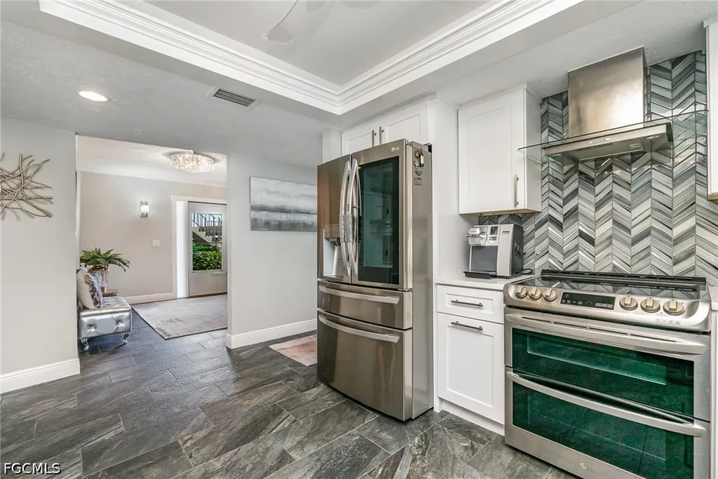 4001 SE 19th Place Cape Coral FL 33904
