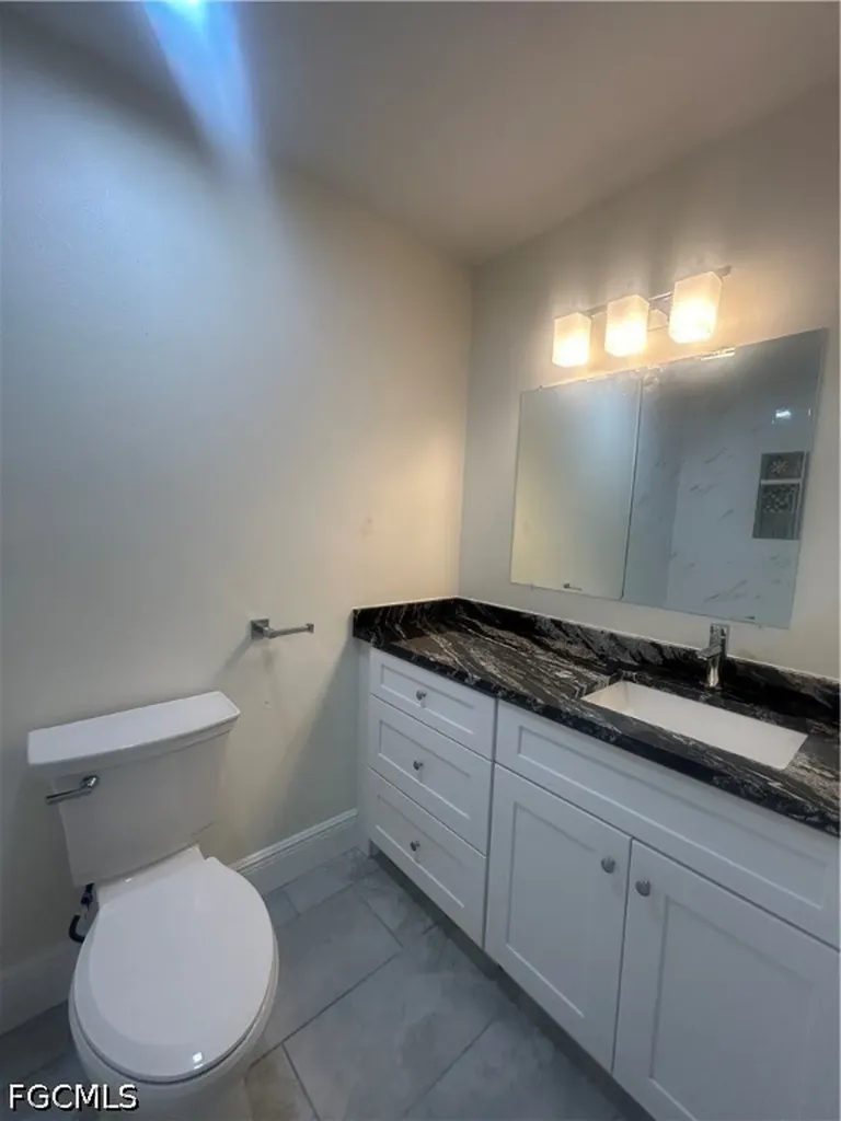2875 Winkler Avenue Fort Myers FL 33916