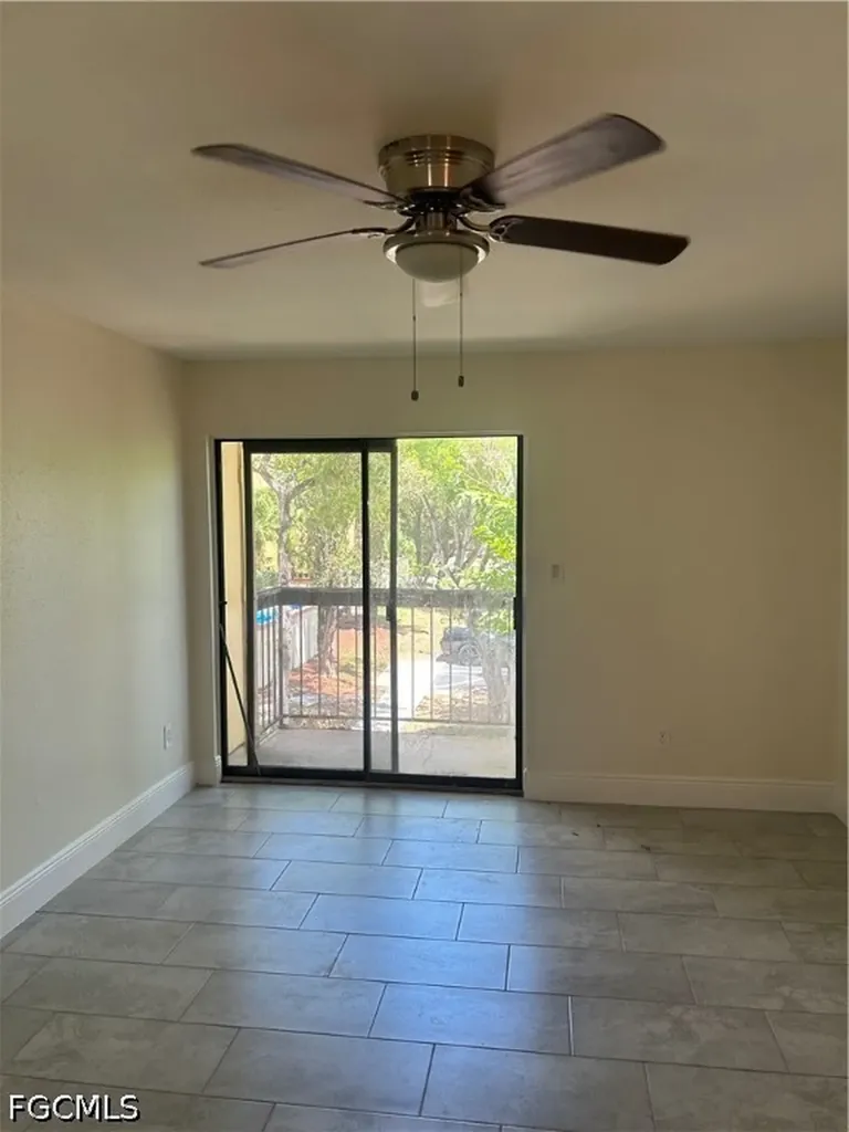 2875 Winkler Avenue Fort Myers FL 33916