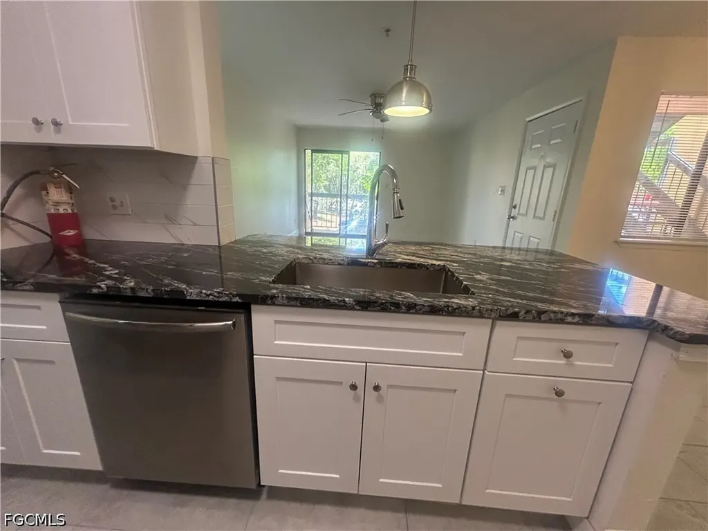 2875 Winkler Avenue Fort Myers FL 33916