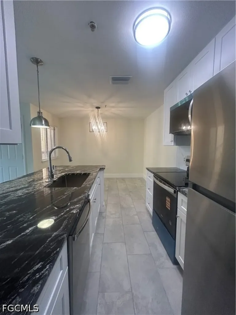 2875 Winkler Avenue Fort Myers FL 33916
