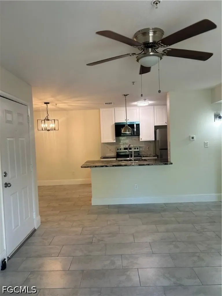 2875 Winkler Avenue Fort Myers FL 33916