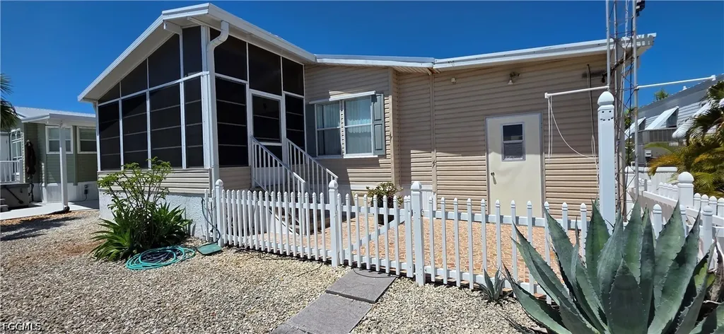 3056 Sloop Lane St. James City FL 33956