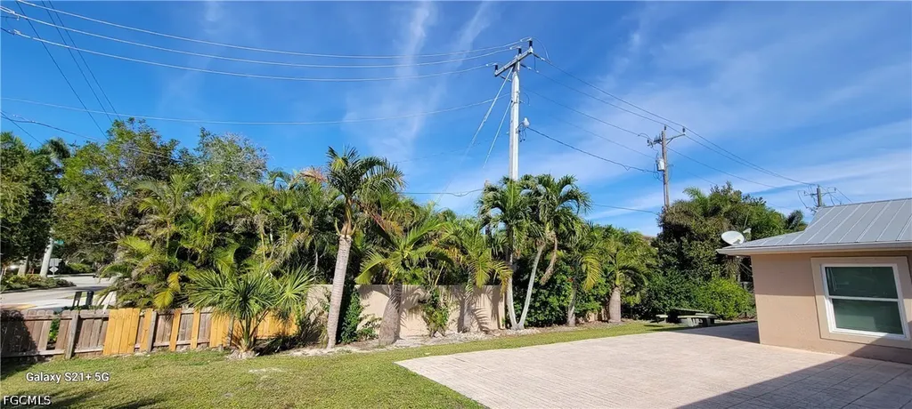 5200 West Boulevard Naples FL 34103