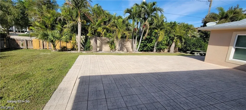 5200 West Boulevard Naples FL 34103
