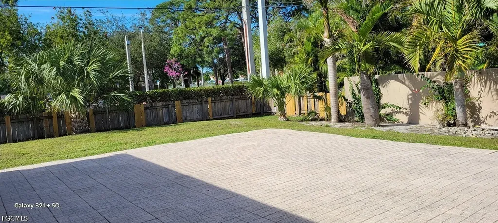 5200 West Boulevard Naples FL 34103